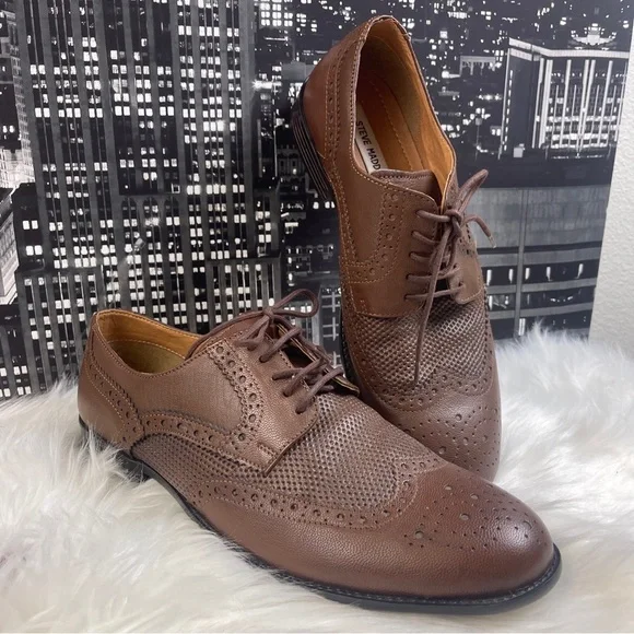 Steven Madden Dress Shoe men size 10,  brown used one time in great condition Steve Madden Mens Oxford Shoe Lace-Up Wedge Sole Storm Welt  main image 3